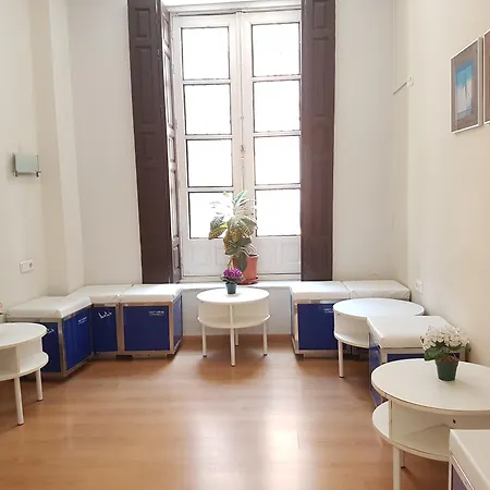 Y Doña Lola Hotel 2*