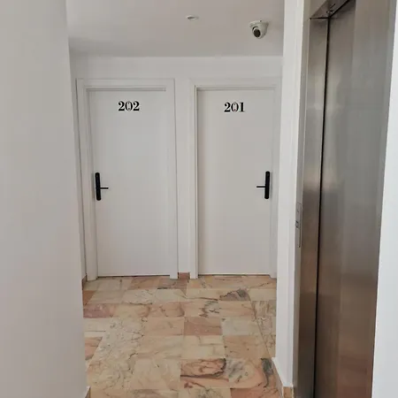 Hotel Y Doña Lola