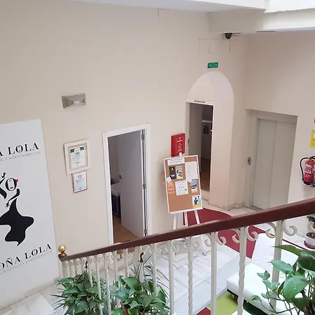 Y Dona Lola Otel Sevilla